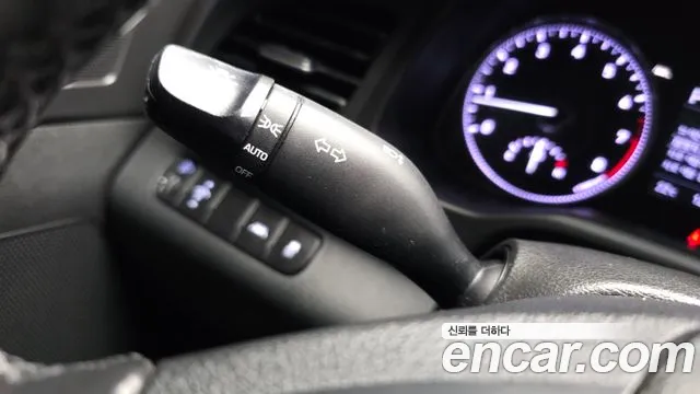 Hyundai AVANTE 2019 — фото 19
