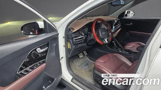 Kia Niro 2020 — фото 13