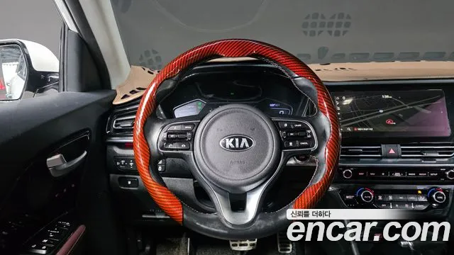 Kia Niro 2020 — фото 20