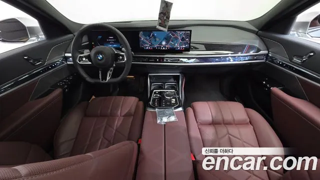 BMW 7-Series 2025 — фото 10