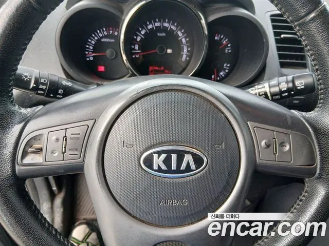Kia Soul 2011 — фото 11