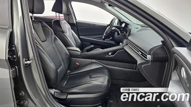 Hyundai AVANTE 2021 — фото 17