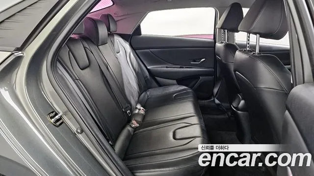 Hyundai AVANTE 2021 — фото 18