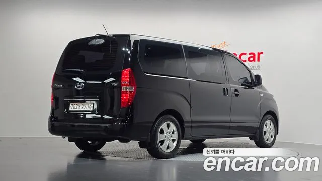 Hyundai Starex 2021 — фото 2