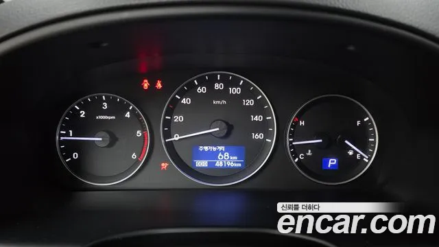 Hyundai Starex 2021 — фото 8