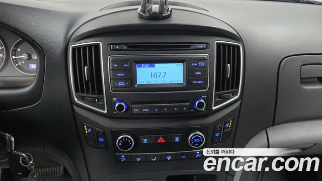 Hyundai Starex 2021 — фото 14