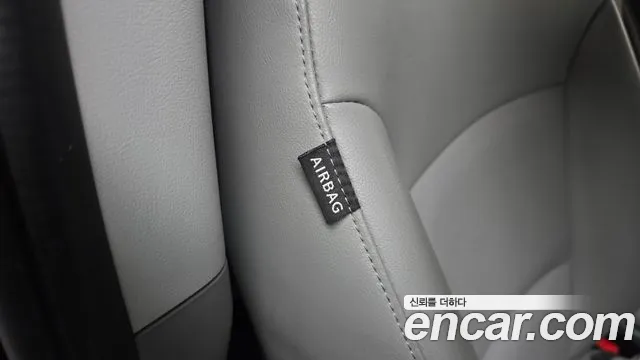 Hyundai Starex 2021 — фото 19