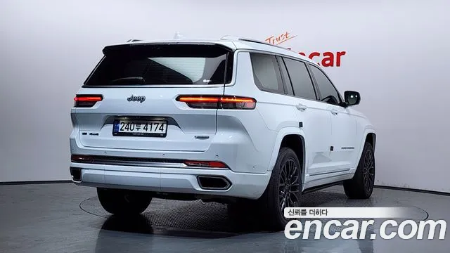 Jeep Cherokee 2022 — фото 2