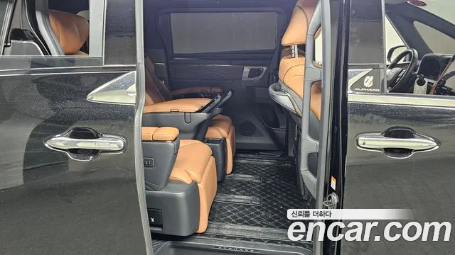 Toyota Alphard 2025 — фото 17