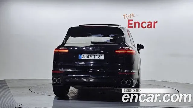 Porsche Cayenne 2018 — фото 4