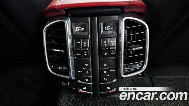 Porsche Cayenne 2018 — фото 19