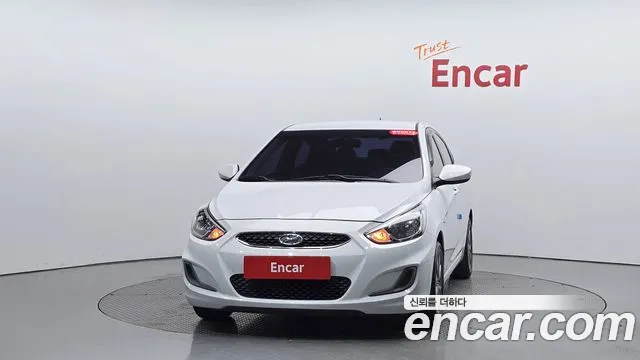 Hyundai Accent 2018 — фото 2