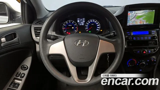 Hyundai Accent 2018 — фото 18