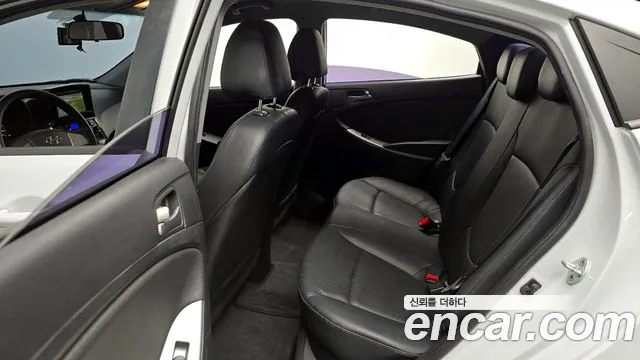 Hyundai Accent 2018 — фото 15