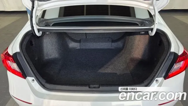 Honda Accord 2019 — фото 20
