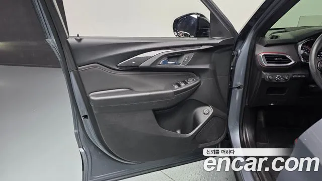 ChevroletGMDaewoo Trailblazer 2022 — фото 14