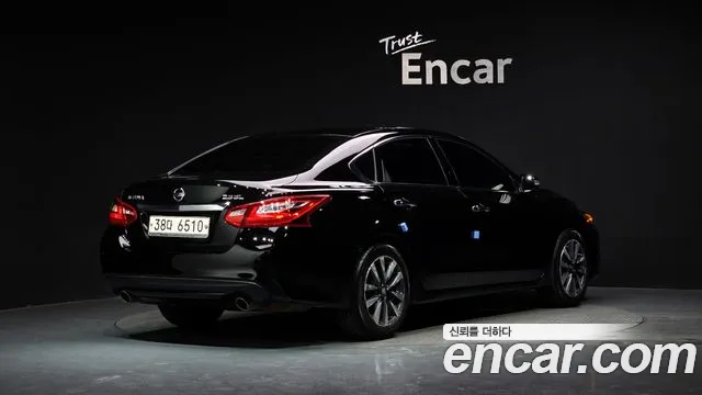 Nissan Altima 2017 — фото 2