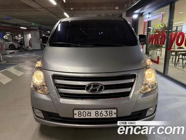 Hyundai Starex 2016 — фото 1