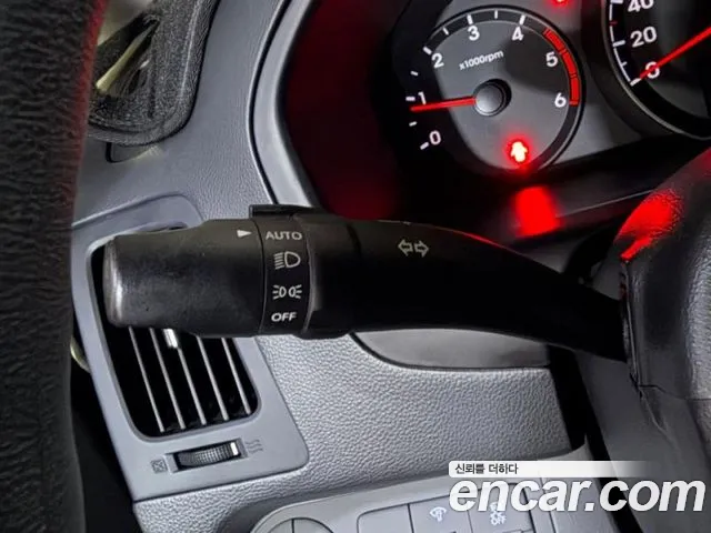 Hyundai Starex 2016 — фото 16