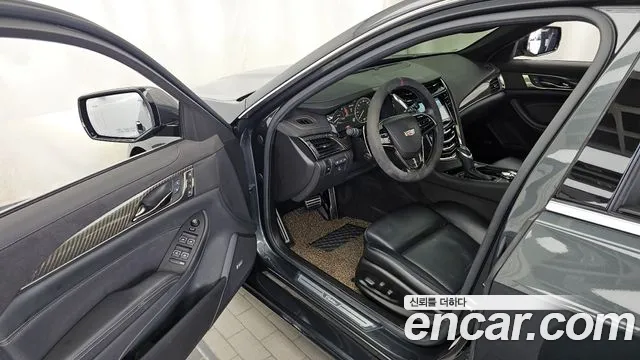 Cadillac CTS 2015 — фото 10