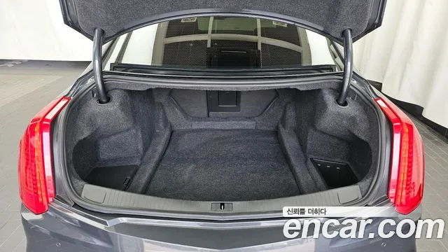 Cadillac CTS 2015 — фото 20