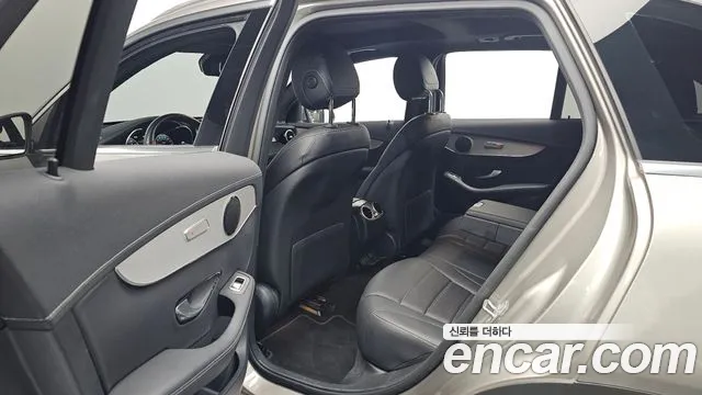 Mercedes-Benz GLC-Class 2021 — фото 16