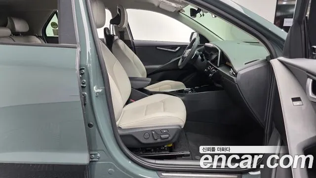 Kia Niro 2022 — фото 11