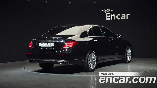 Mercedes-Benz E-Class 2018 — фото 2
