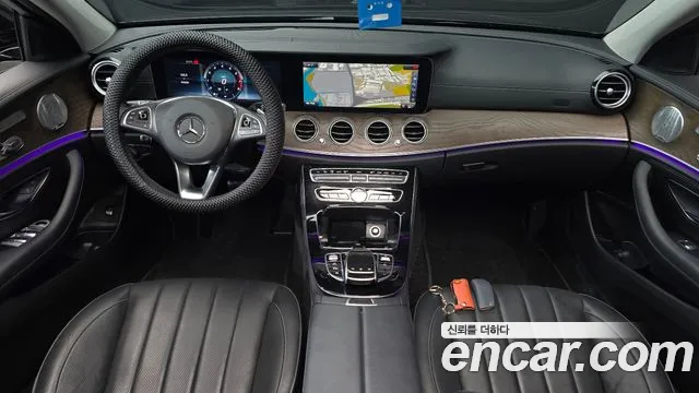 Mercedes-Benz E-Class 2018 — фото 7