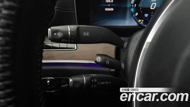 Mercedes-Benz E-Class 2018 — фото 16