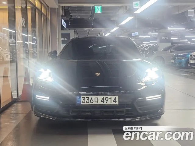 Porsche Panamera 2018 — фото 2