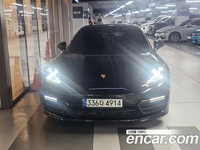 Porsche Panamera 2018 — фото 3