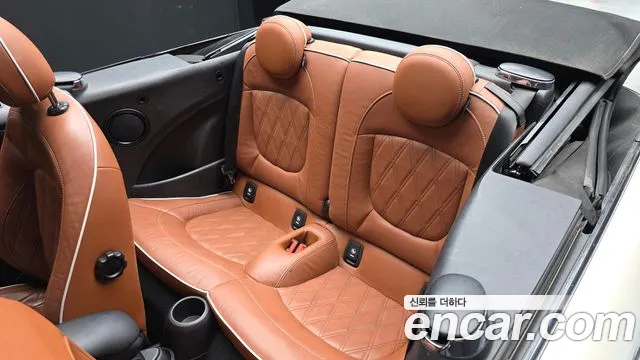 Mini Cooper Convertible 2022 — фото 16