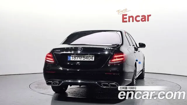 Mercedes-Benz E-Class 2018 — фото 4