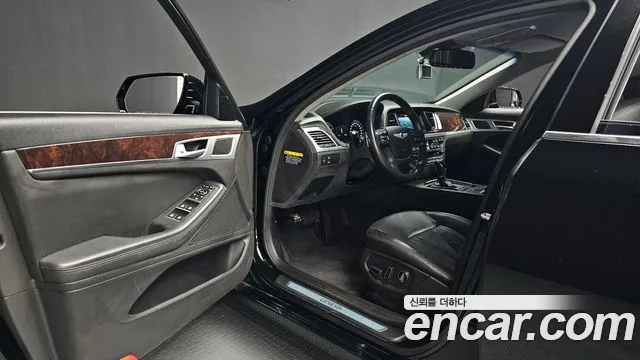 Hyundai Genesis 2015 — фото 10