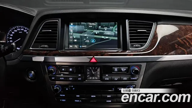 Hyundai Genesis 2015 — фото 13