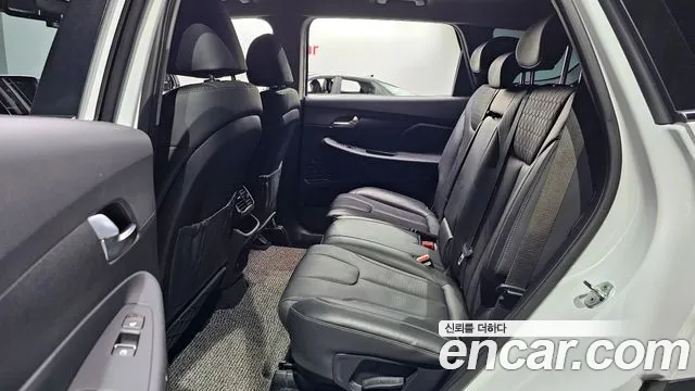 Hyundai Santafe 2020 — фото 11
