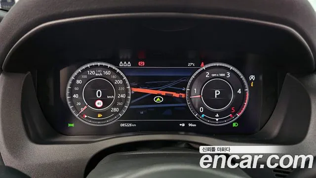 Jaguar XE 2020 — фото 11