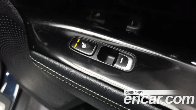 Kia Niro 2017 — фото 19