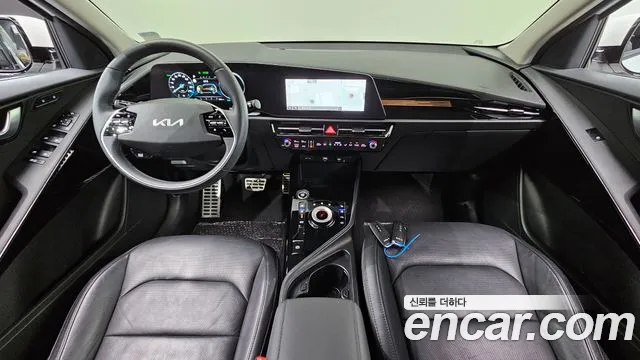 Kia Niro 2022 — фото 10