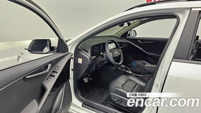 Kia Niro 2022 — фото 13