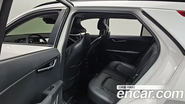 Kia Niro 2022 — фото 17