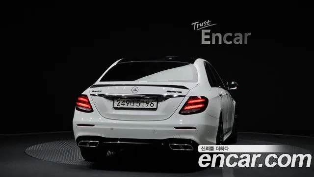 Mercedes-Benz E-Class 2018 — фото 4