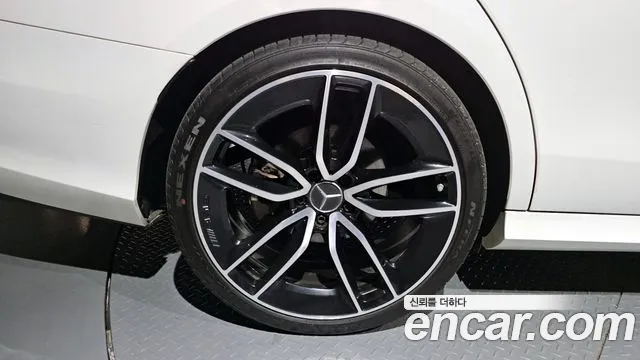 Mercedes-Benz E-Class 2018 — фото 5
