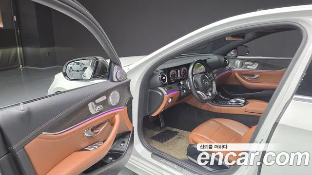 Mercedes-Benz E-Class 2018 — фото 10