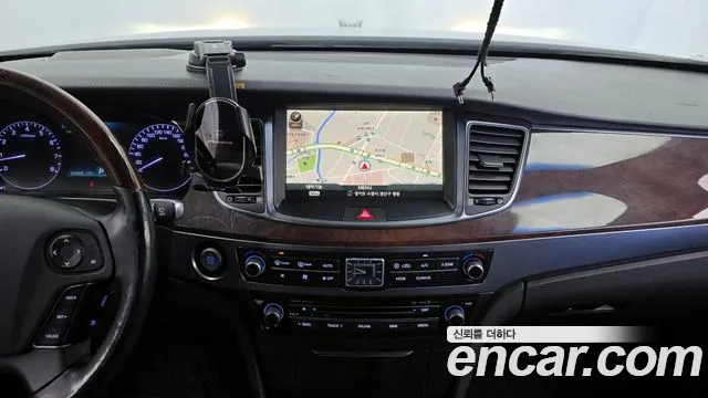 Hyundai Equus 2014 — фото 12