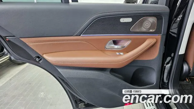 Mercedes-Benz GLE-Class 2024 — фото 15