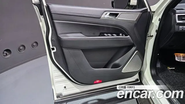 KG_Mobility_Ssangyong Rexton 2019 — фото 14