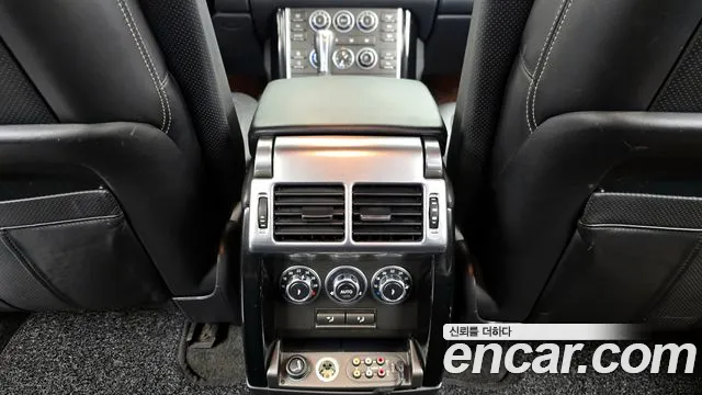 Land Rover Range Rover 2010 — фото 18
