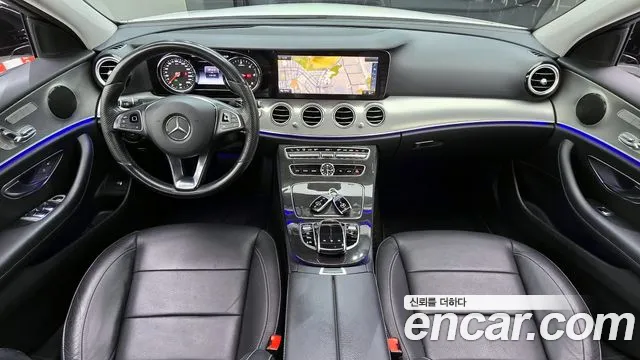 Mercedes-Benz E-Class 2017 — фото 7